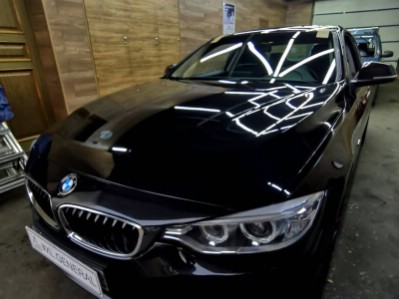 Установка лобового стекла BMW X5 F32 2013-2020