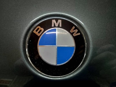 Установка лобового стекла BMW X6 2004-2011