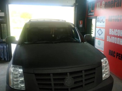 Установка автостекла Cadillac Escalade