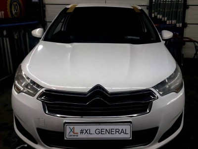 Установка лобового стекла Citroen C4 2010-2015