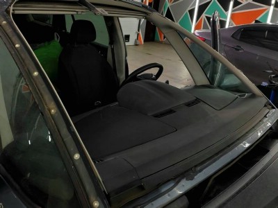 Установка лобового стекла Citroen C4 Grand Picasso 2007-2014