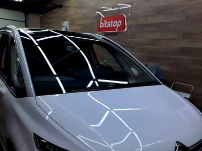 Установка лобового стекла Citroen C4 Picasso 2013-2018