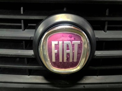 Установка лобового стекла Fiat Doblo 2001-