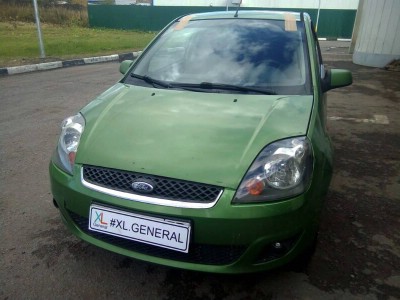 Автостекло Ford Fiesta -