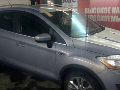 Установка лобового стекла Ford Kuga 2008-2013