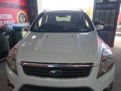 Автостекло Ford Kuga 2010-