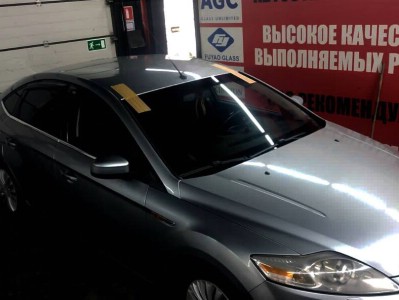 Установка лобового стекла Ford Mondeo IV 2007-2014