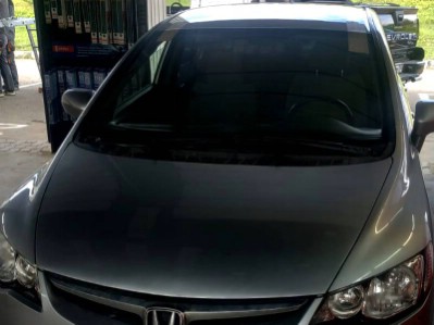 Установка лобового стекла Honda Civic VIII 2005-2011