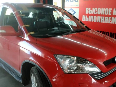 Установка лобового стекла HONDA CRV