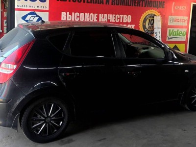 Установка лобового стекла Hyundai I30 2007-2012