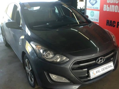 Установка лобового стекла Hyundai i30 2011-2017