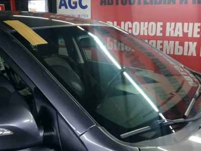 Установка лобового стекла Hyundai iX35 2009-2015