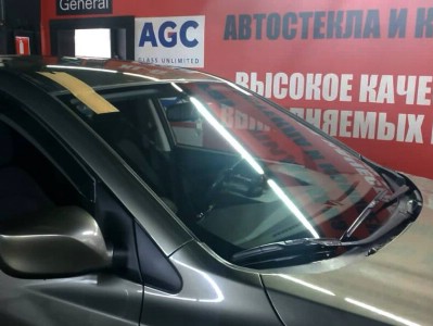 Установка лобового стекла Hyundai iX35 2009-2015