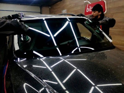 Установка лобового стекла Hyundai Santa Fe -