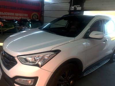 Установка лобового стекла Hyundai Santa FE 2012-2018