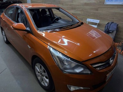 Установка лобового стекла Hyundai Solaris I 2010-2017