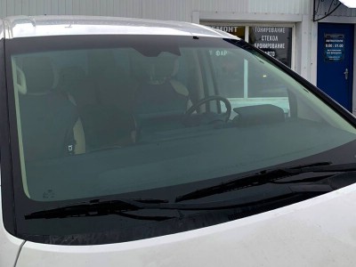 Установка лобового стекла Hyundai Staria 2021-