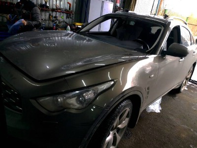 Установка лобового стекла Infiniti FX 2008-2012