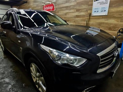 Установка лобового стекла Infiniti FX35 2008-