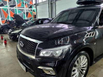 Установка лобового стекла Infiniti QX80 -