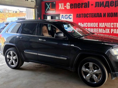 Установка лобового стекла Jeep Grand Cherokee IV 2010-