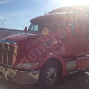 Установка автостекла Kenworth Conventional T2000 PeterbiIt 387