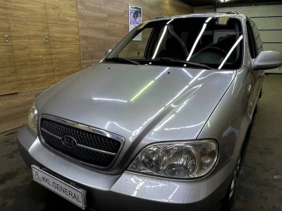 Установка лобового стекла Kia Carnival I 2002-2006