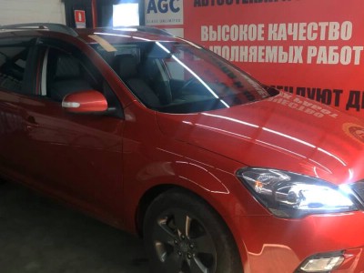 Установка лобового стекла Kia Ceed -