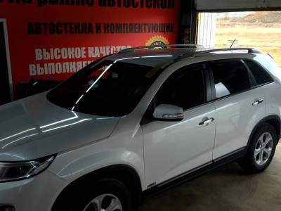 Установка лобового стекла Kia Sorento XM 2009-2021