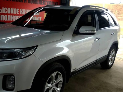 Установка лобового стекла Kia Sorento XM 2009-2021