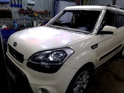 Установка лобового стекла Kia Soul 2009-2014