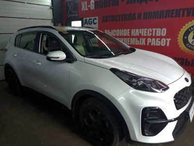 Установка лобового стекла Kia Sportage -