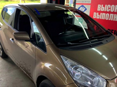 Установка лобового стекла Kia Venga 2010-2017