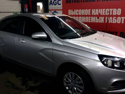 Установка лобового стекла Lada Vesta 2015-