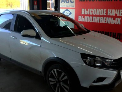 Установка автостекла Lada Vesta 2015-