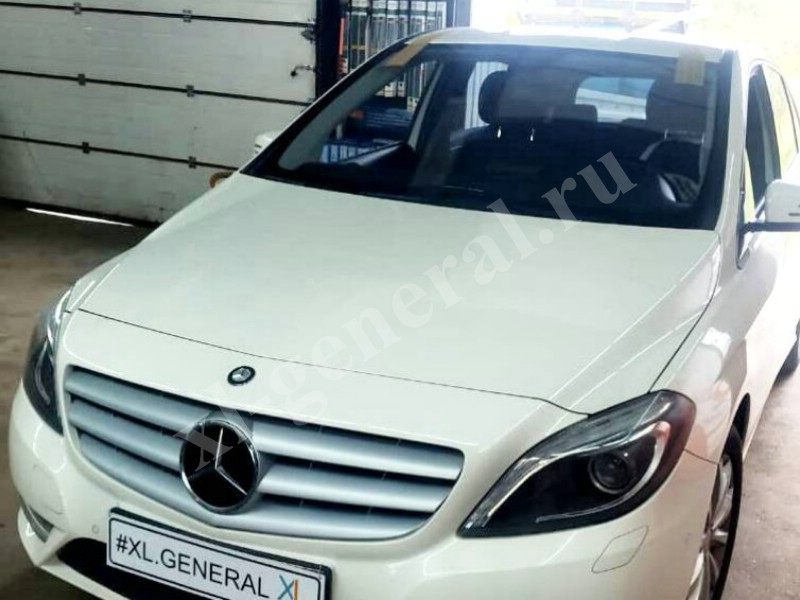 Установка автостекла Mercedes B-Class T246 2011-2018