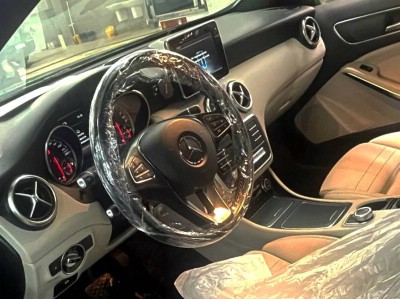 Установка лобового стекла Mercedes-Benz CLA-Class W176 2015-2019