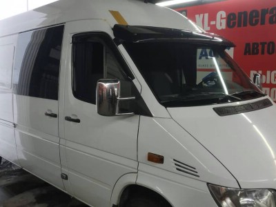 Установка лобового стекла Mercedes Sprinter Classic 2014-