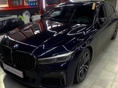 Установка лобового стекла BMW Series-7 G11 2015-