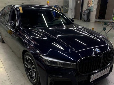 Установка лобового стекла BMW Series-7 G11 2015-