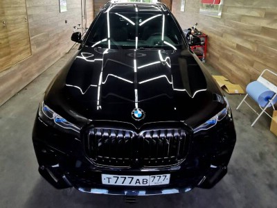 Установка лобового стекла BMW X7 -