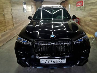 Установка лобового стекла BMW X7 -