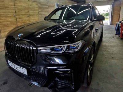 Установка лобового стекла BMW X7 -