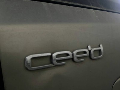 Установка лобового стекла Kia Ceed -