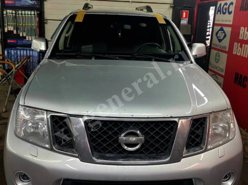 Установка автостекла Nissan Pathfinder III 2004-2014