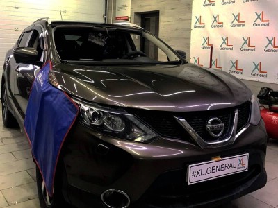 Установка лобового стекла Nissan Qashqai 2014-