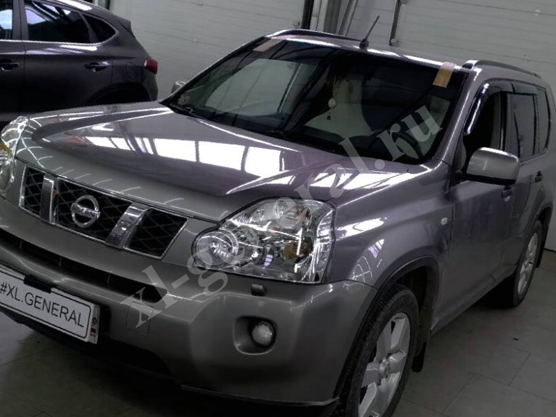 Установка автостекла Nissan X-Trail T31 2007-