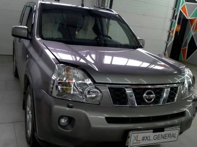 Установка лобового стекла Nissan X-Trail T31 2007-