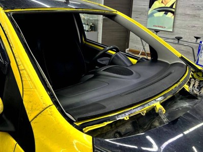 Установка лобового стекла Peugeot 107 -