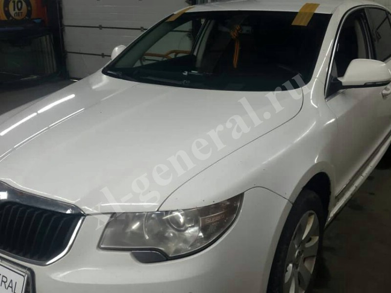 Установка автостекла Skoda Superb -